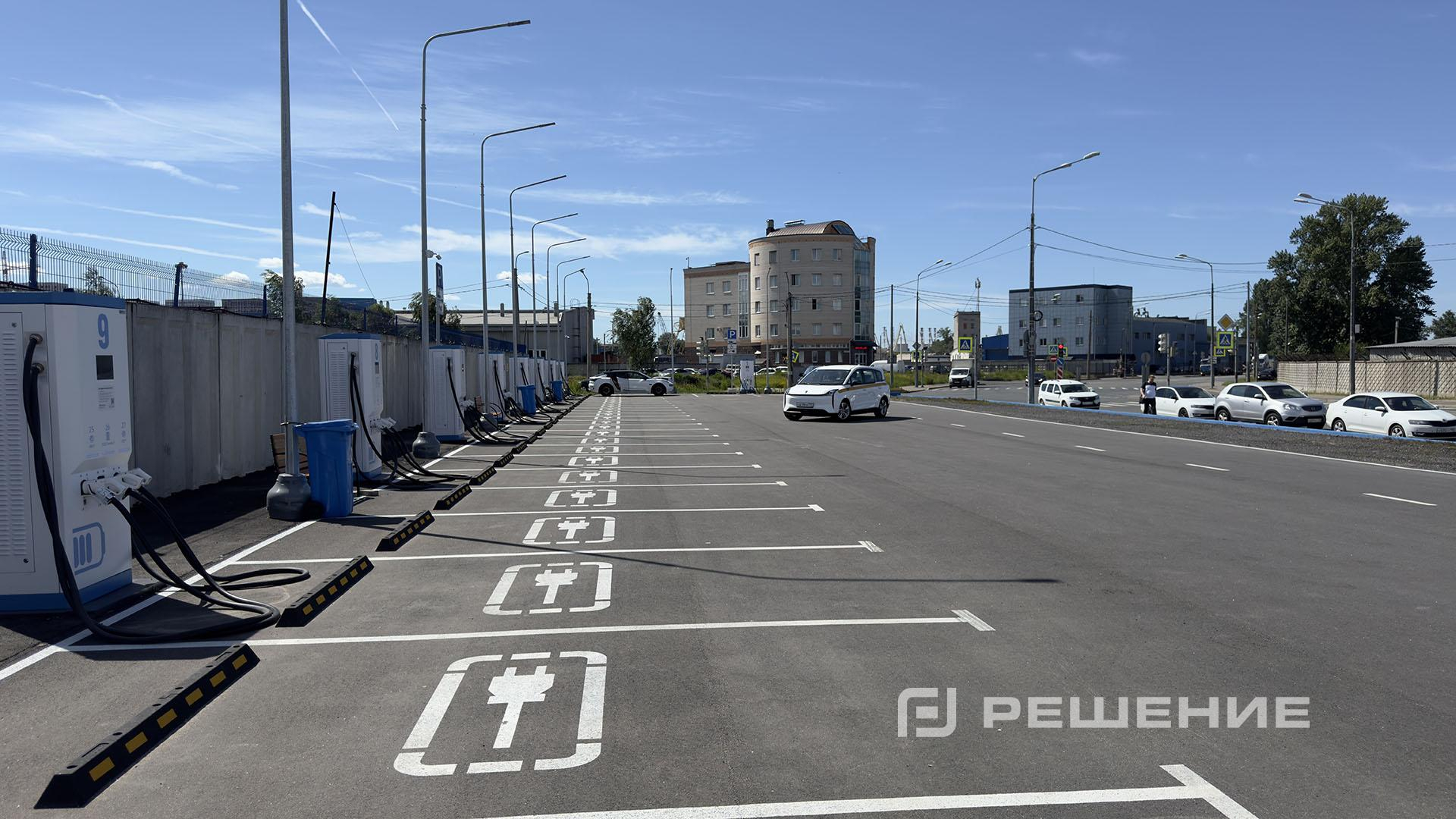 фото: Какая цена на асфальтирование дороги в СПБ и области в 2025?